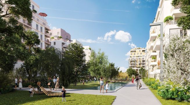 Square urbain verdoyant avec immeubles résidentiels, allée pavée et arbres